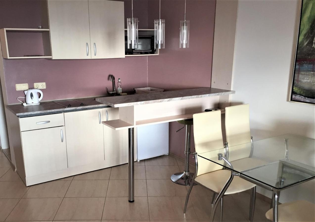Apartament Aheloy Bagian luar foto