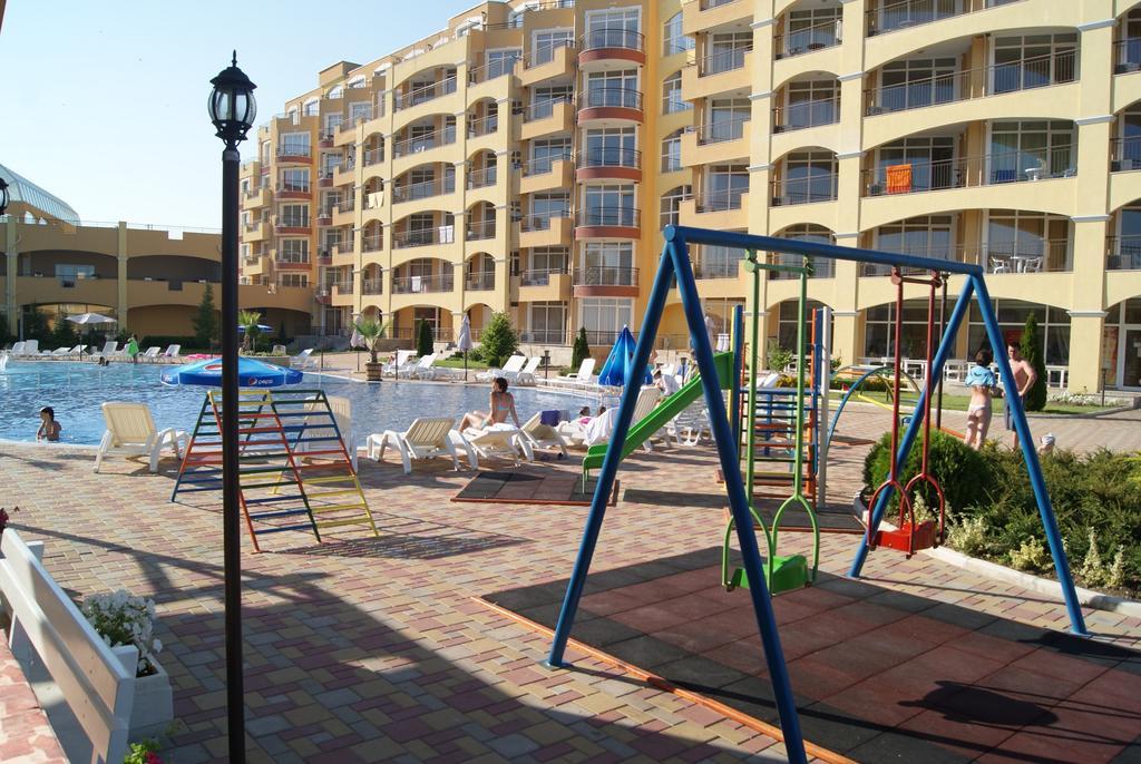 Apartament Aheloy Bagian luar foto